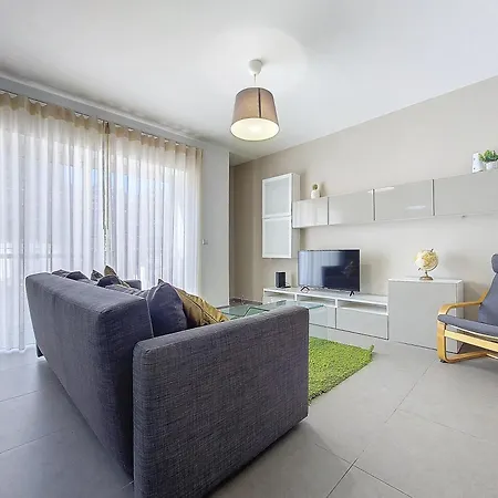 Apartament Centre Of St Julians *